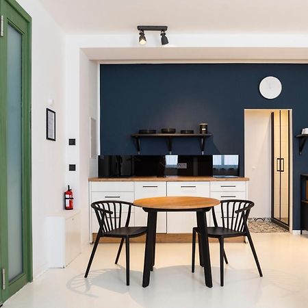 Modernes Studio Im Herzen Pirnas Exteriör bild